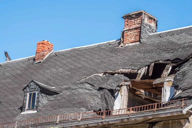 Hurricane Damage Cleanup by Complete Property Restoration
